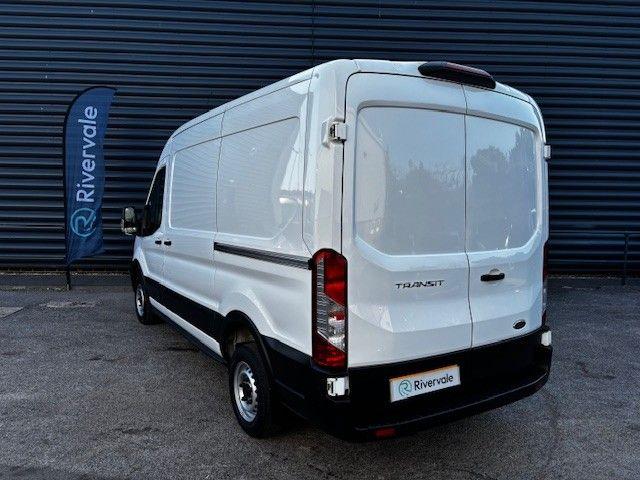 Ford Transit image 7